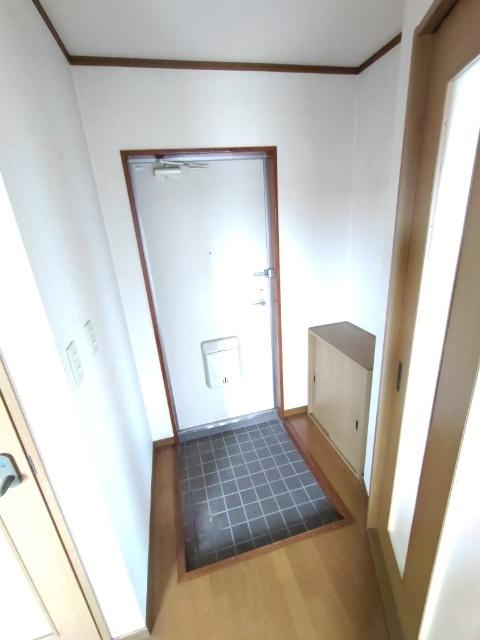 丸岡ビル（301） 玄関