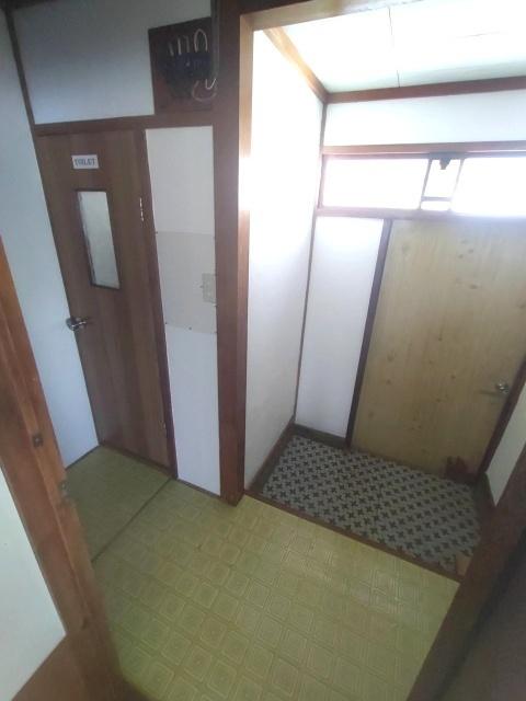 テラスハウス愛宕山（A） 玄関