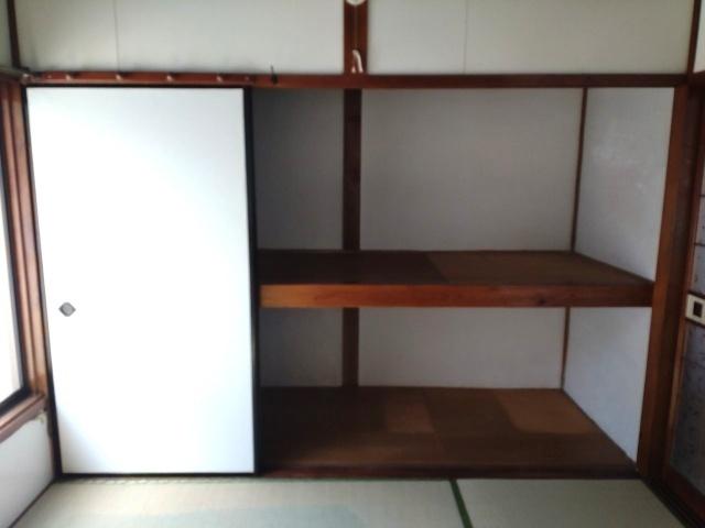 テラスハウス愛宕山（A） 収納