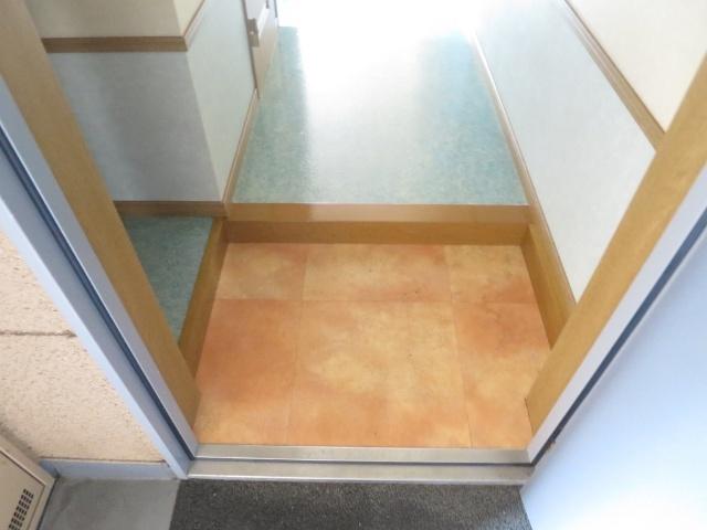 金子橋マンション（408） 玄関