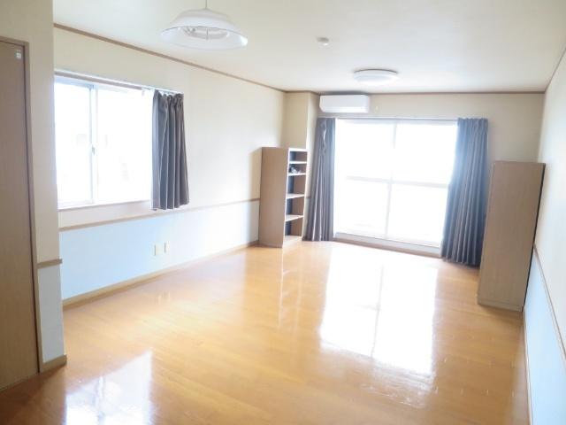 金子橋マンション（408） リビング
