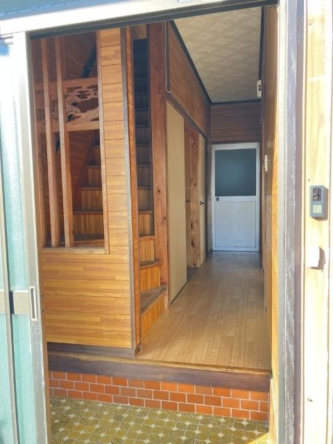 一宮中町1丁目6-57貸家（higashi） 玄関