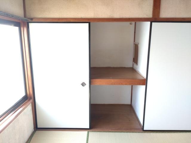 テラスハウス愛宕山（A） 収納