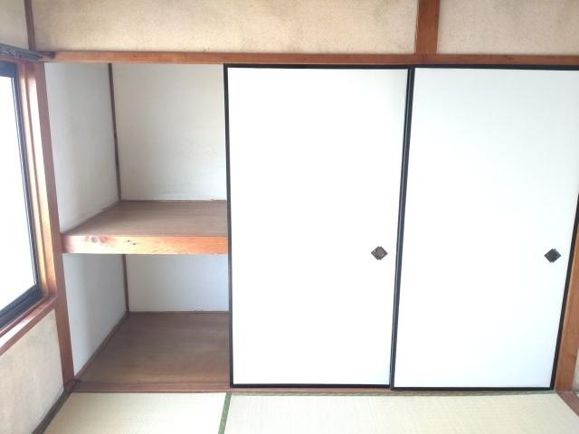 テラスハウス愛宕山（A） 収納