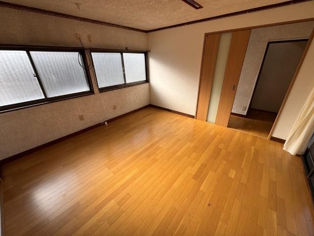 第二サワダビル（301） リビング