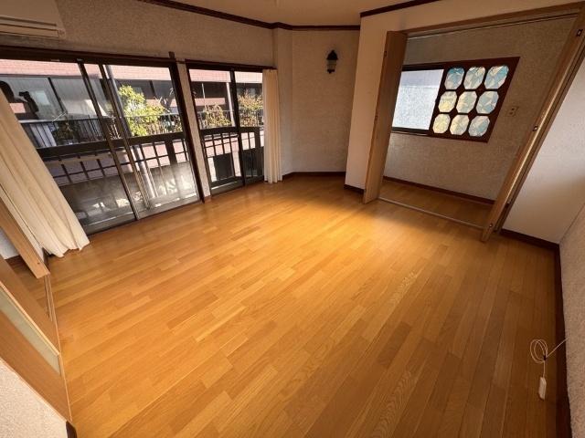 第二サワダビル（301） リビング