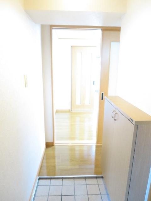 ネオクレメント（402） 玄関