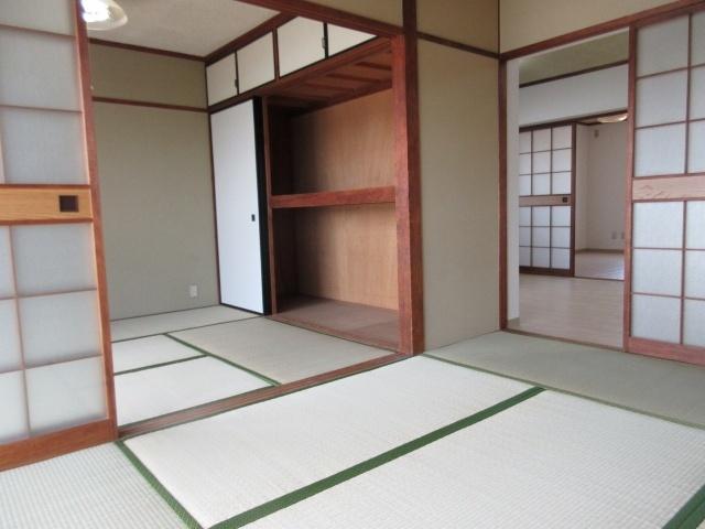 第2あざみハイツ（404） 収納