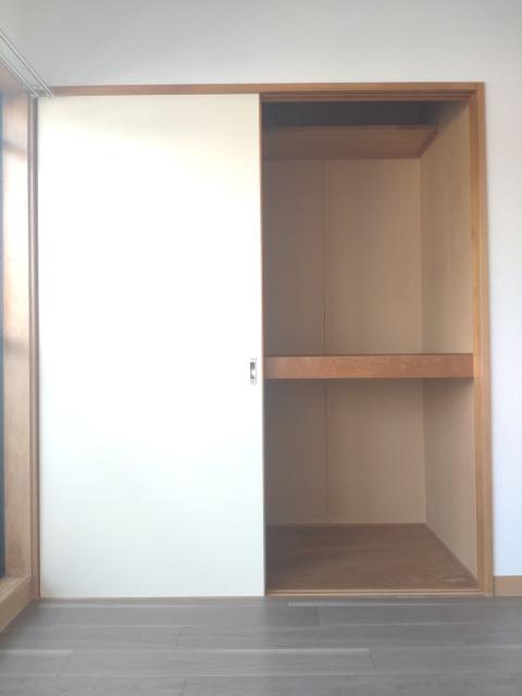 ルミエール高そね（223） 収納