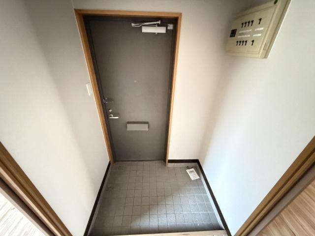 パークサイド葛島（1Ｃ） 玄関