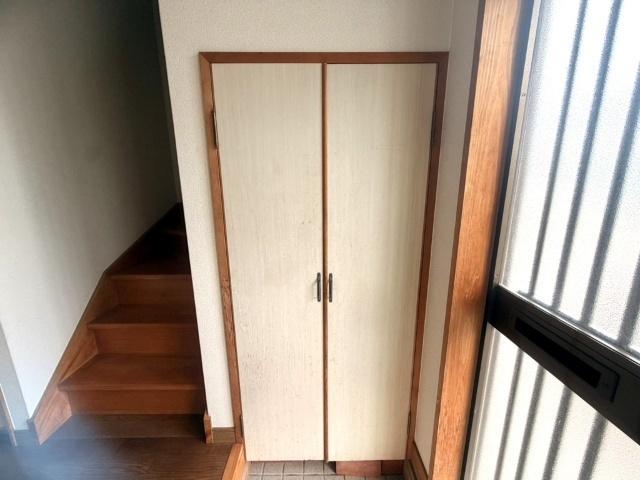 西塚ノ原30貸家（-） 玄関