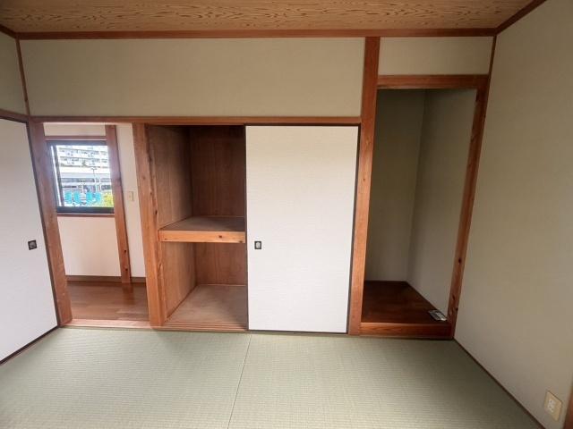 西塚ノ原30貸家（-） 収納