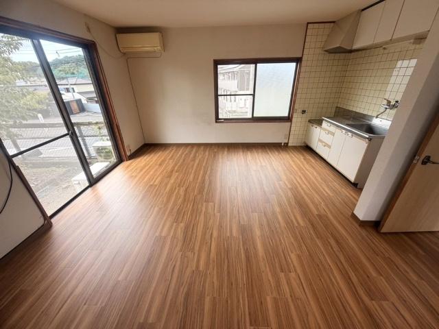 西塚ノ原30貸家（-） リビング
