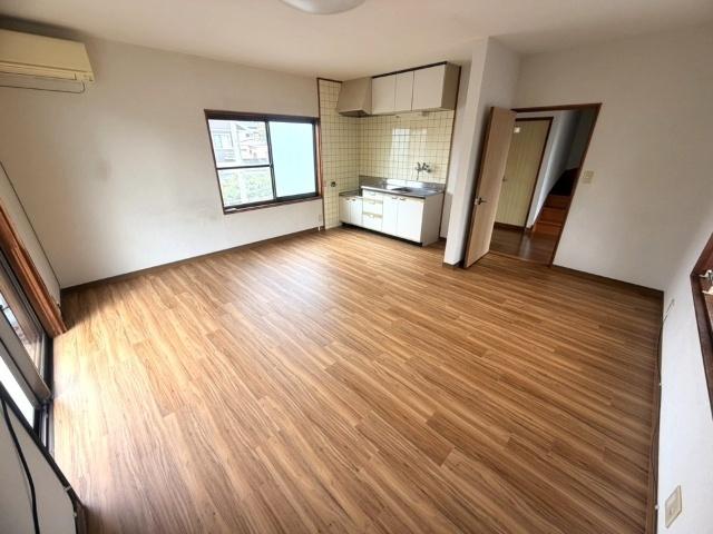 西塚ノ原30貸家（-） リビング