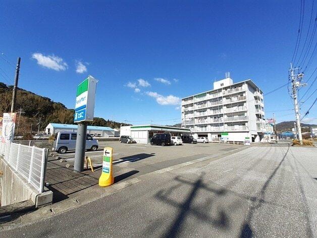 ファミリーマート 高知長浜店：500m