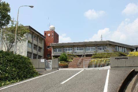 高知市立旭中学校：2469m