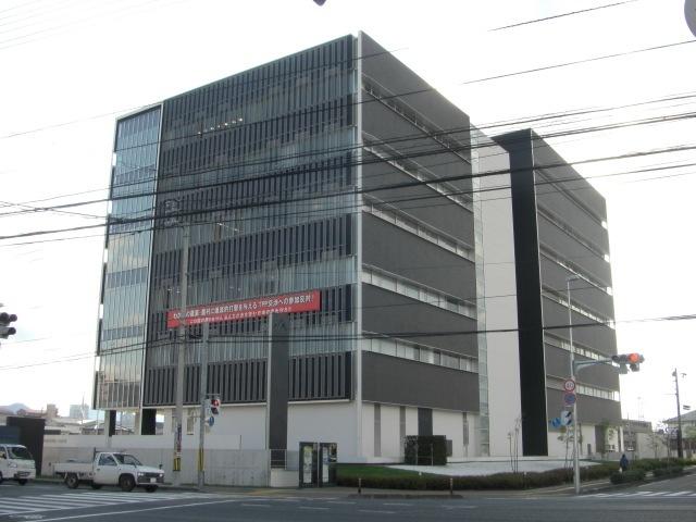 JA高知信連本所：441m