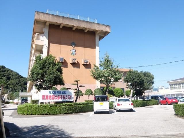 高知市立潮江中学校：949m
