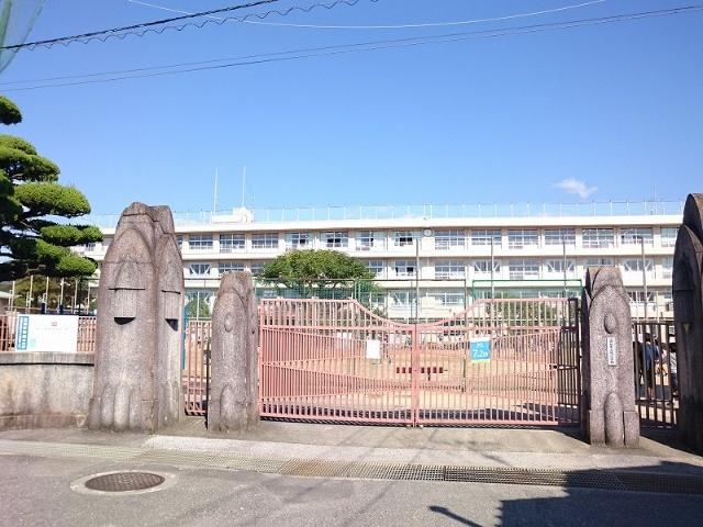 高知市立旭小学校：1485m
