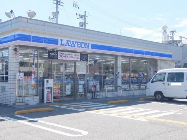ローソン高知潮新町二丁目店：744m