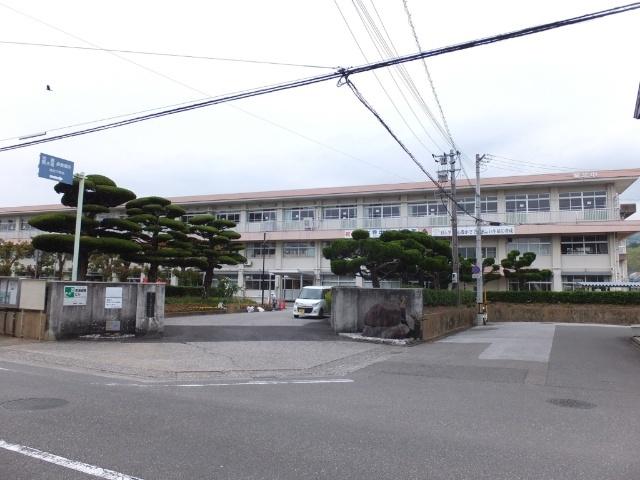 高知市立城北中学校：1427m