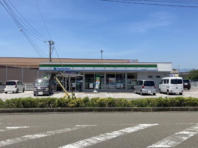 ファミリーマートのいち駅前店：551m