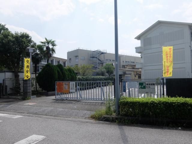 高知市立潮江東小学校：875m