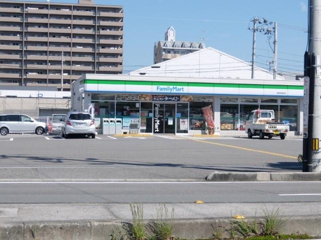 ファミリーマート高知仲田町店：187m