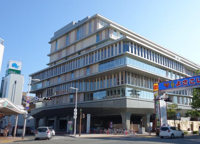 オーテピア高知図書館：529m