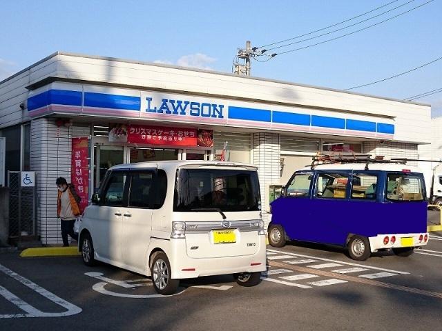 ローソン高知中久万店：626m