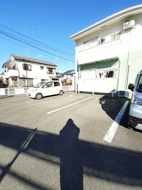 メゾンリーヴＭ・Ｋ（202） 駐車場