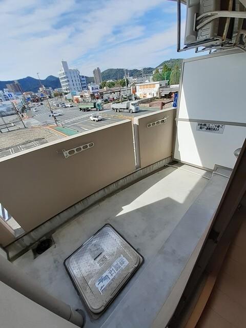 フィオーレ鏡川（309） バルコニー