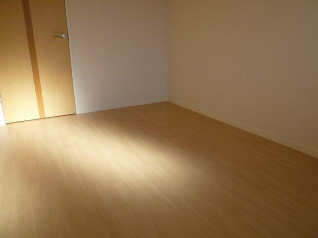 ロココ・モダン舞高 部屋画像