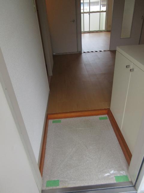 ハイツＫＵＷＡＯ（102） 玄関