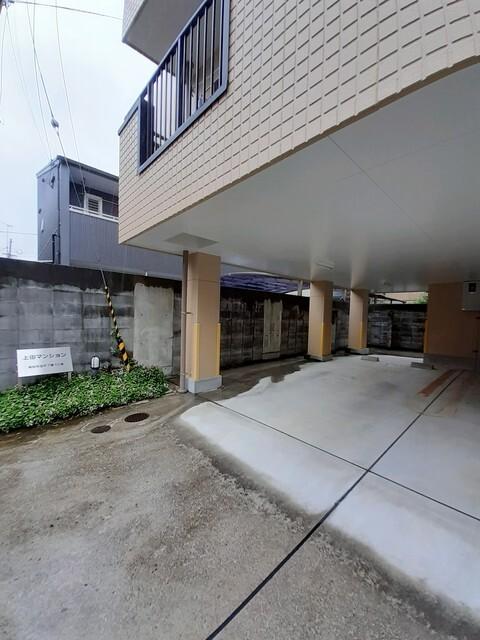 上田マンション（201） 駐車場