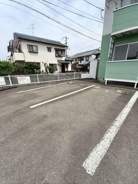 メゾンリーヴＭ・Ｋ（103） 駐車場