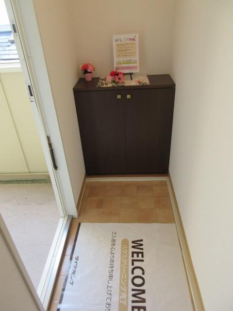 セジュール学園前（102） 玄関