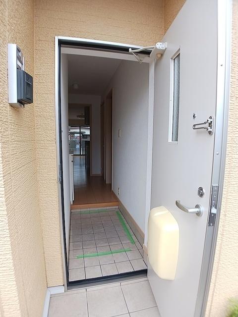 ヴィオラ　Ｙ．Ｋ（102） 玄関