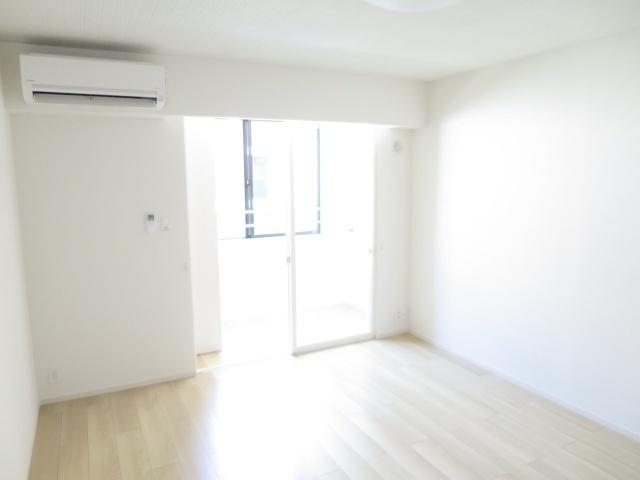 コロレ宝永町（202） 駐車場