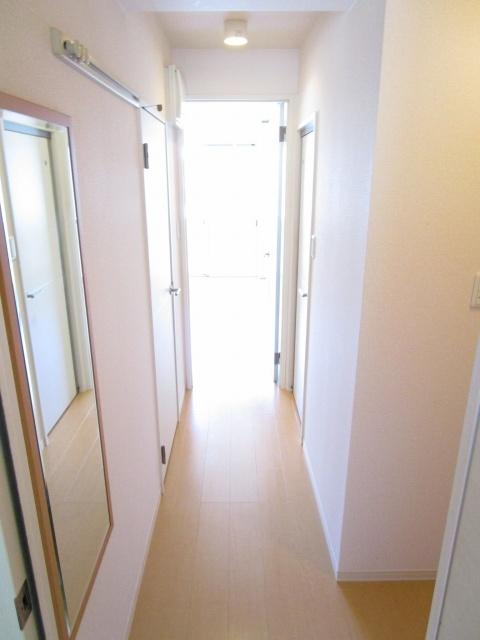 リビングタウン北川添　A棟（A303） 室内
