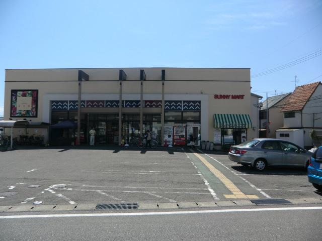 毎日屋あたご店：752m