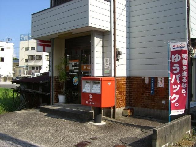 鴨部簡易郵便局：404m