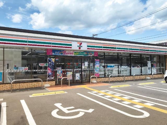 セブンイレブン高知若草町店：592m