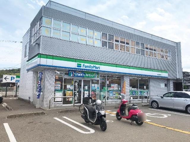 ファミリーマート高知朝倉横町店：510m