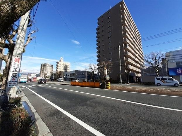 桟橋通三丁目駅：600m