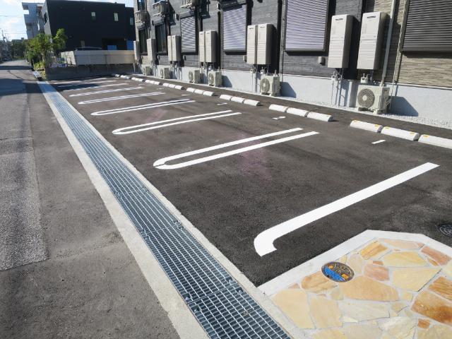 マリオ葛島　Ａ（103） 駐車場