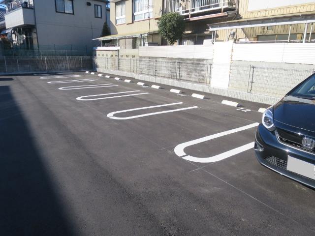 メゾンリアン（101） 駐車場