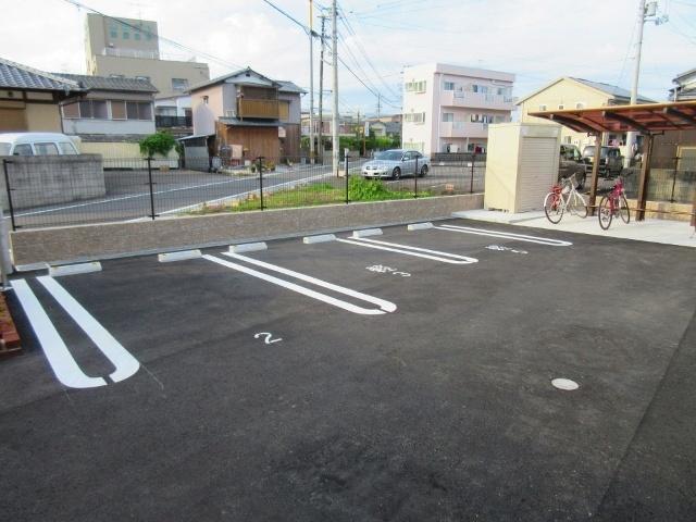 ウィル横町（203） 駐車場