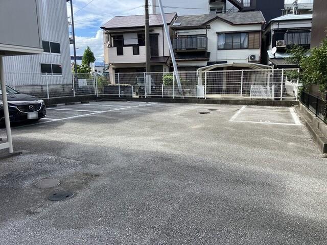 セジュールかもべ（201） 駐車場