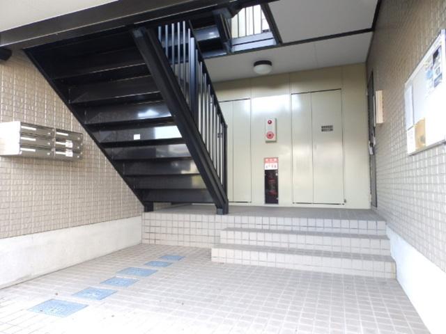 ヴィレッジ札場　A棟（A302） エントランス
